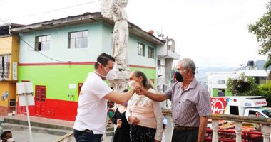 Nicolás García anuncia obras para la provincia del Gualivá