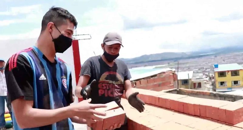 18.000 Adoquines para la Comuna Cuatro en Soacha