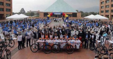 Gobierno de Cundinamarca entrega bicicletas a niños y jóvenes