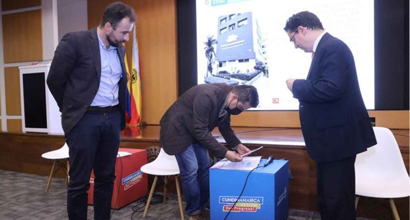 DNP entrega estudios y diseños de muevo Hospital de Fusagasugá