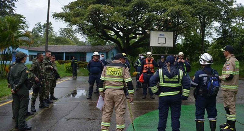 Desbordamiento de río deja 4 personas desaparecidas en Arbeláez