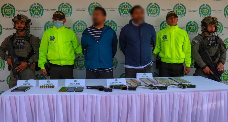 Capturados dos presuntos integrantes del ELN que transportaban armamento oculto en Cundinamarca