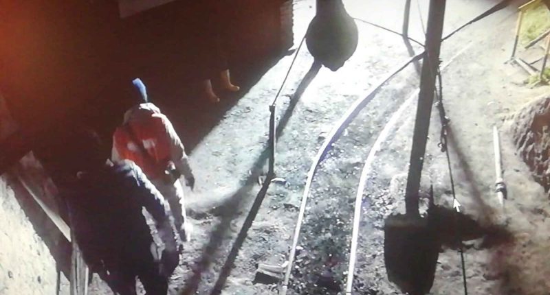 Roban valiosas herramientas de una mina de carbón en Cucunubá