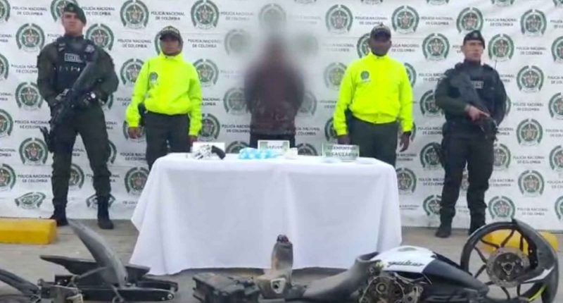 La Policía de Soacha captura a traficante de drogas y recupera autopartes robadas