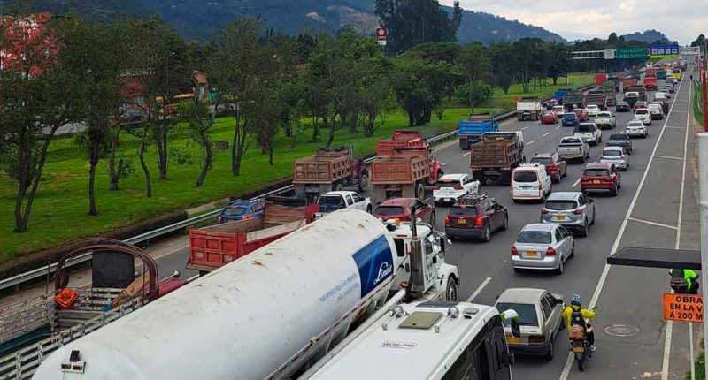 Comunidad en Chía protesta por tarifa diferencial en peaje Andes