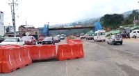Bloqueos por protesta en la vía Bogotá - Girardot en Silvania