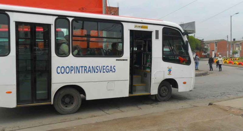 Un Padre defiende a su hijo menor de edad acusado de atracar en un colectivo de Soacha