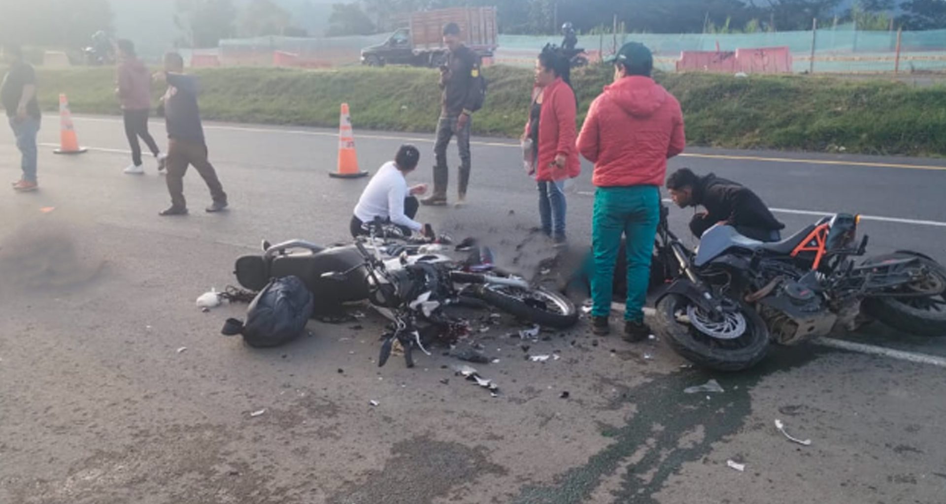 Trágico accidente de motocicletas en la vía Panamericana: Una persona fallece y tres heridas resultantes