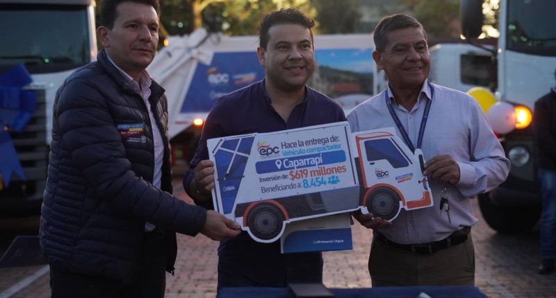 Entrega de equipos para la Gestión de Residuos Sólidos en Cundinamarca
