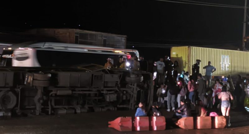 Accidente de Bus de Rápido Tolima en Chinauta deja varios heridos
