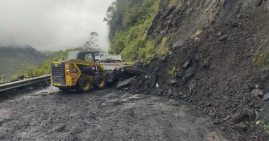 Derrumbe en la vía Pacho-Zipaquirá obliga al cierre temporal del tránsito