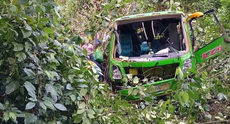 Accidente de bus en Caparrapí deja cuatro muertos y siete heridos
