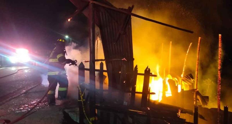 Incendio afecta casetas del Salto del Tequendama