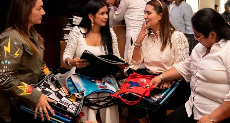 Más de 700 kits escolares fueron entregados a niños y niñas de zonas rurales en Cundinamarca