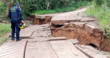 Gobernador de Cundinamarca se desplaza a Paratebueno y Medina para coordinar atención tras sismo