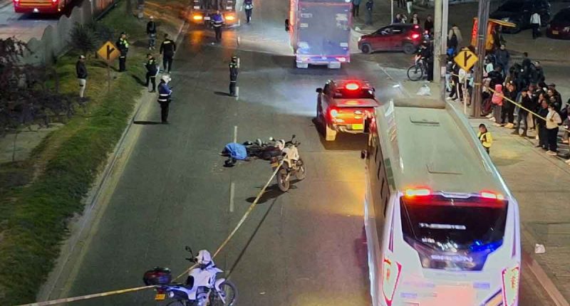 Grave accidente en Soacha deja una mujer fallecida en la Autopista Sur en Terreros