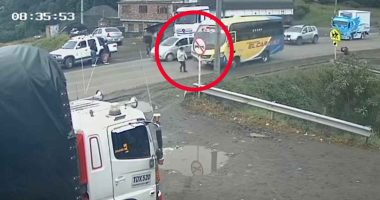 Fatal accidente en Tausa: bus de Rápido El Carmen arrolla a mujer que murió en el lugar