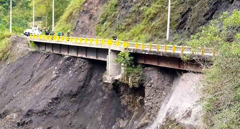 Nuevo deslizamiento en Quetame deja 69 familias afectadas e incomunicación vial