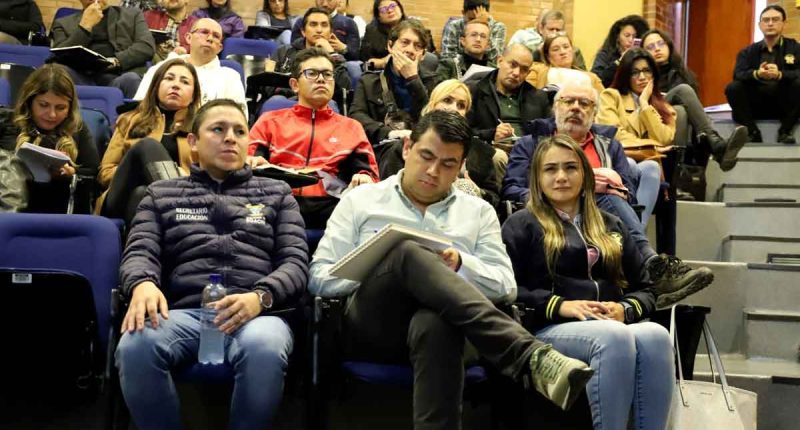 Maestros de Soacha inician maestría en Educación e Innovación Pedagógica con beca de hasta el 87 %