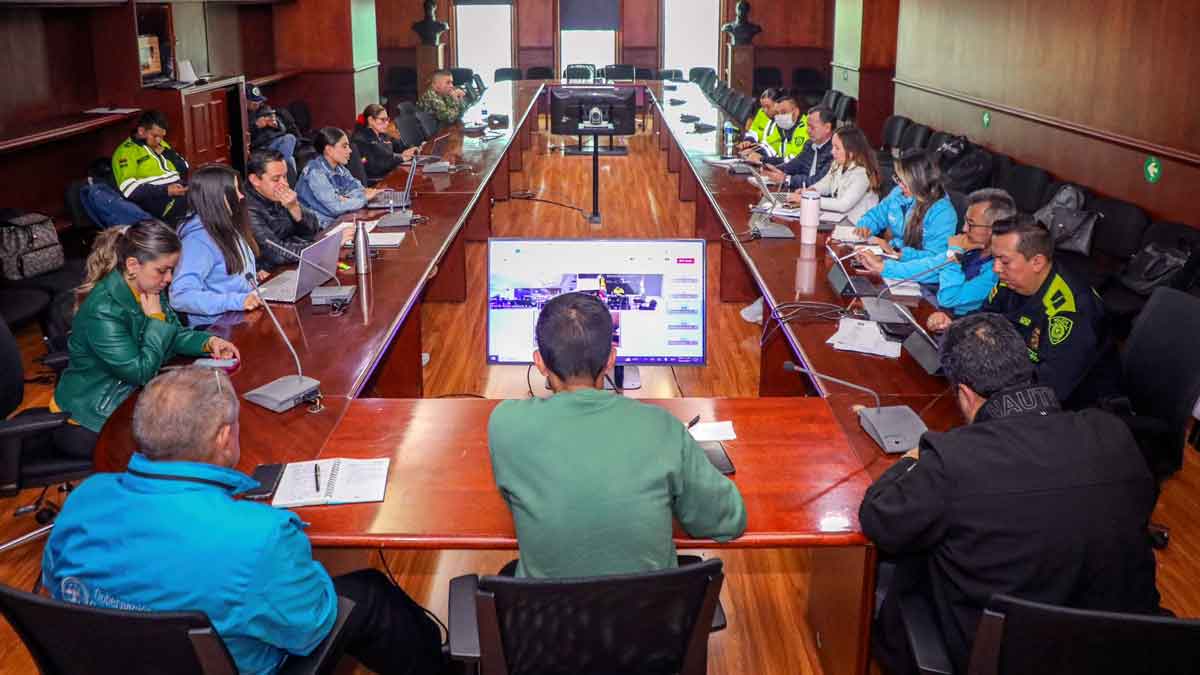 Gobernación de Cundinamarca alerta crisis por bloqueos mineros en cinco municipios