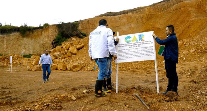 CAR suspende mina ilegal en Villapinzón por graves afectaciones ambientales
