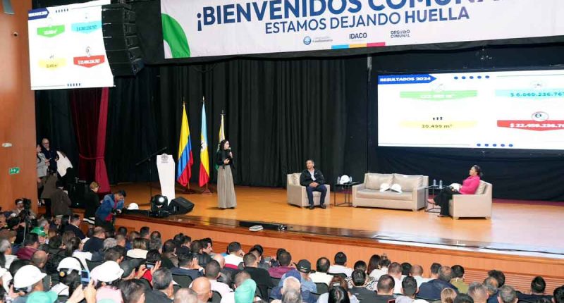 Cundinamarca firma 300 convenios con Juntas de Acción Comunal para construir placas huella en vías rurales