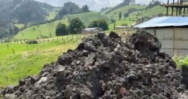 Chía y Zipaquirá: CAR suspende rellenos ilegales con escombros cerca de ladera y fuente hídrica