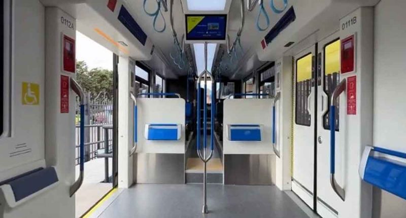 Gobernación de Cundinamarca presentó los vagones del RegioTram de Occidente