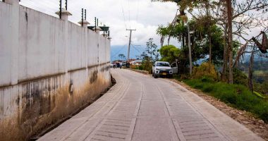 Cundinamarca fortalece la viabilización de proyectos de infraestructura con 65 municipios