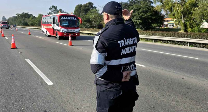 Girardot implementa apoyo tecnológico para mejorar la movilidad durante el Reinado Nacional del Turismo