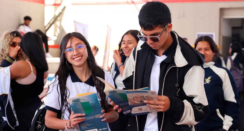 Soacha se consolida como referente nacional en calidad educativa: mejora su puntaje promedio en las Pruebas Saber 11