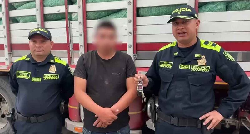 Captura en Soacha: Policía recupera camión robado con mercancía avaluada en $50 millones