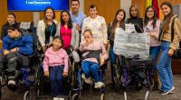 Entregan 450 ayudas técnicas a personas con discapacidad física en Cundinamarca