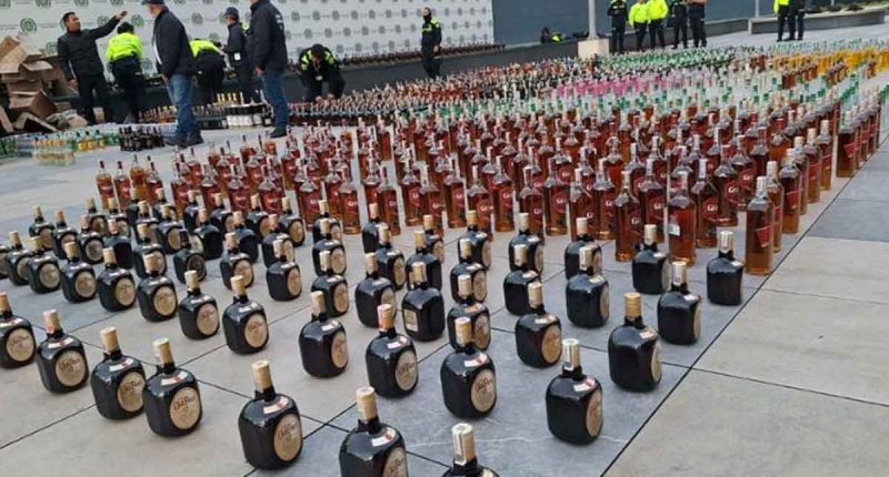 Operativo en Cundinamarca incauta 4.076 unidades de licor adulterado y 300.000 cajetillas de cigarrillos de contrabando