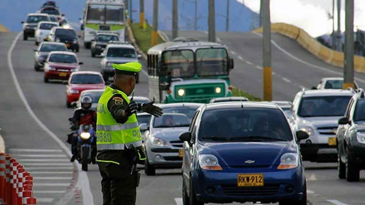 Plan éxodo por la Autopista Sur refuerza salida de viajeros