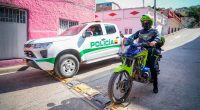 Refuerzan seguridad en Bituima con nueva patrulla y motos para la Policía