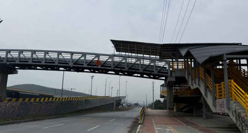 Obras de infraestructura y calzadas exclusivas de la extensión de TransMilenio en Soacha.