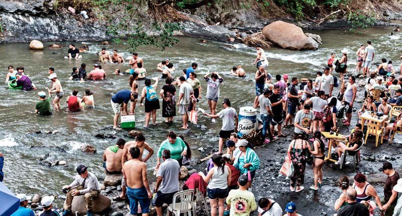 Creciente súbita en un río del departamento debido a las emergencias por lluvias en Cundinamarca.