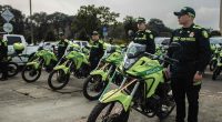 Gobernador Jorge Rey y el General William Rincón durante el anuncio de nuevos policías para la seguridad en Cundinamarca.