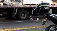 Autoridades de tránsito atendiendo el fatal accidente en la NQS con calle 47 en Bogotá.