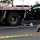 Autoridades de tránsito atendiendo el fatal accidente en la NQS con calle 47 en Bogotá.