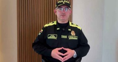 Uniformados de la Policía de Soacha reforzando la seguridad en la vía Mosquera-La Mesa tras operativo judicial.