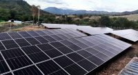 Instalación de paneles solares en la planta de tratamiento de agua del acueducto "Jenaguas".