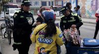 Autoridades de Soacha realizando operativos de prevención en los entornos de instituciones educativas.