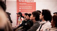 Afiche informativo de la convocatoria laboral virtual de MENTIUS SAS para asesores comerciales en Bogotá.