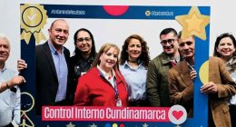 Funcionarios y ciudadanos participando en la jornada de rendición de cuentas y transparencia en Soacha.