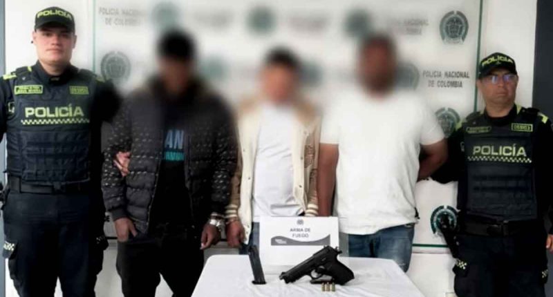 Armamento incautado por la Policía Metropolitana de Soacha durante operativos de control y registro.