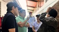 Mesa de diálogo entre funcionarios de la Gobernación de Cundinamarca y la comunidad educativa de la sede rural Papatas en Topaipí.