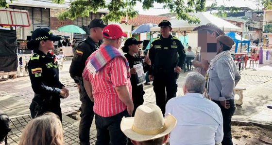 Tropas del Ejército y la Policía Nacional desplegadas en labores de prevención y seguridad rural en el municipio de Chaguaní.