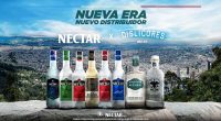 Botellas de aguardiente Néctar y Ron Santa Fe de la Empresa de Licores de Cundinamarca.